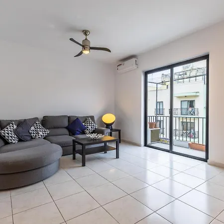 Appartement Walking Distance From The Sea.
