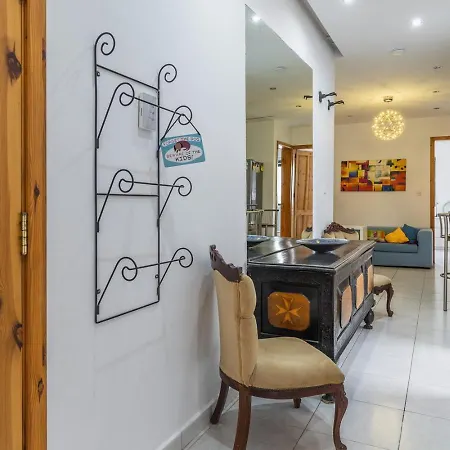 Appartement Walking Distance From The Sea.