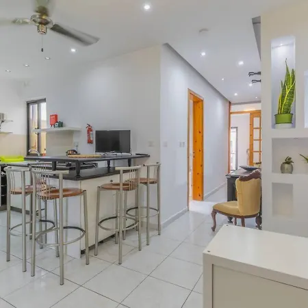 شقة Walking Distance From The Sea.