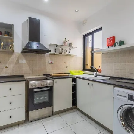 Walking Distance From The Sea. Apartmán